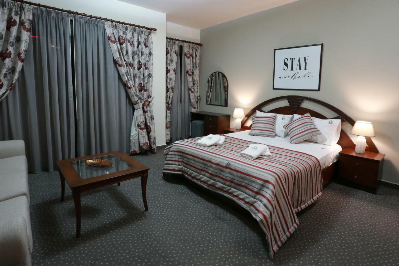 Nine Seven Hotel Adma wa Dafneh Kültér fotó