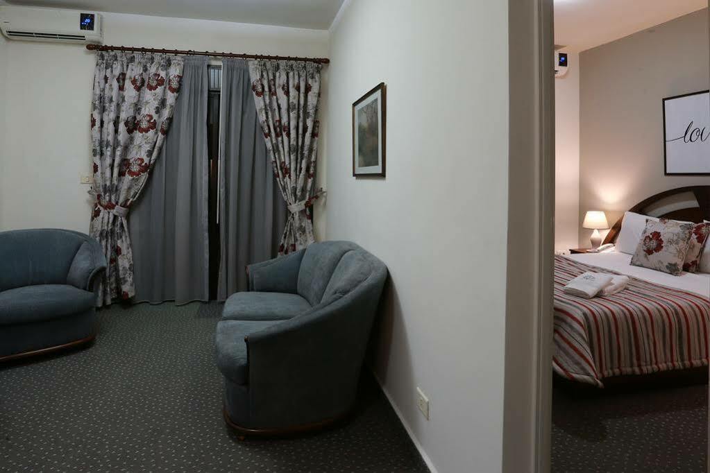 Nine Seven Hotel Adma wa Dafneh Kültér fotó